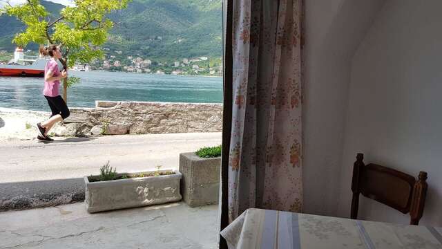 Апартаменты Seashore 4 apartment Lepetane Tivat Montenegro Тиват-6