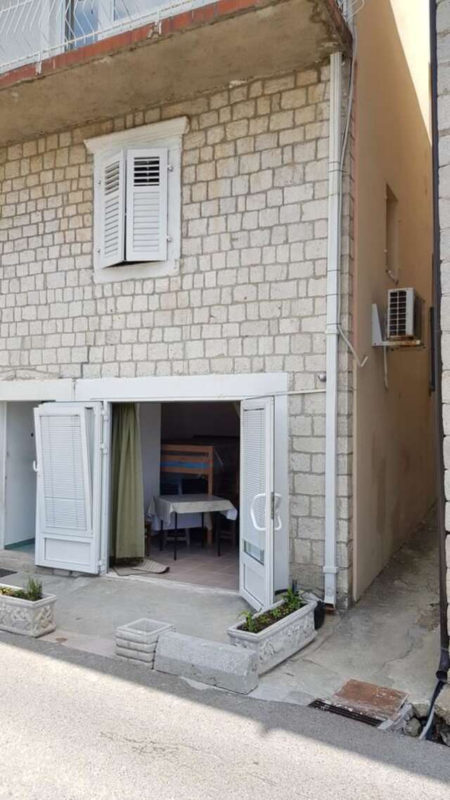 Апартаменты Seashore 4 apartment Lepetane Tivat Montenegro Тиват-7